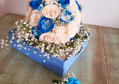 bouquet de novia-decoracion de boda-arreglo de flores-flores naturales-decoracion bogota-manos expresivas-academia de manualidades-taller presencial de flores-taller virtual